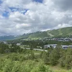 Spacious And Beautiful In Geilo, Mountain Retreat With View! Apartment Geilo