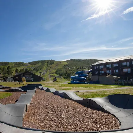 Spacious And Beautiful In Geilo, Mountain Retreat With View!