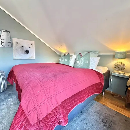 Spacious And Beautiful In Geilo, Mountain Retreat With View!