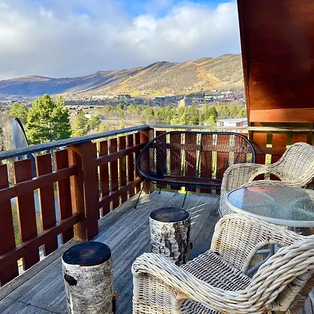 Spacious And Beautiful In Geilo, Mountain Retreat With View! بيت للعطل