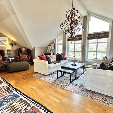 Spacious And Beautiful In Geilo, Mountain Retreat With View! بيت للعطل