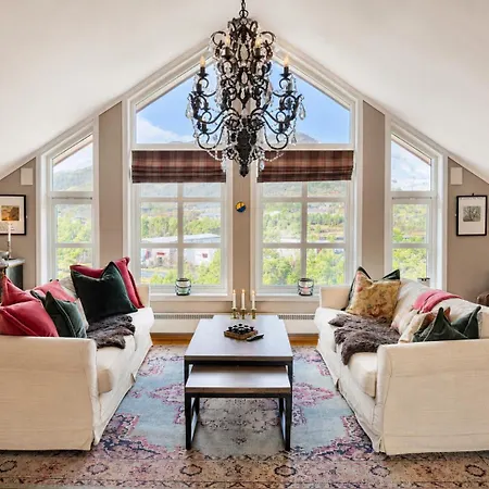 Spacious And Beautiful In Geilo, Mountain Retreat With View!