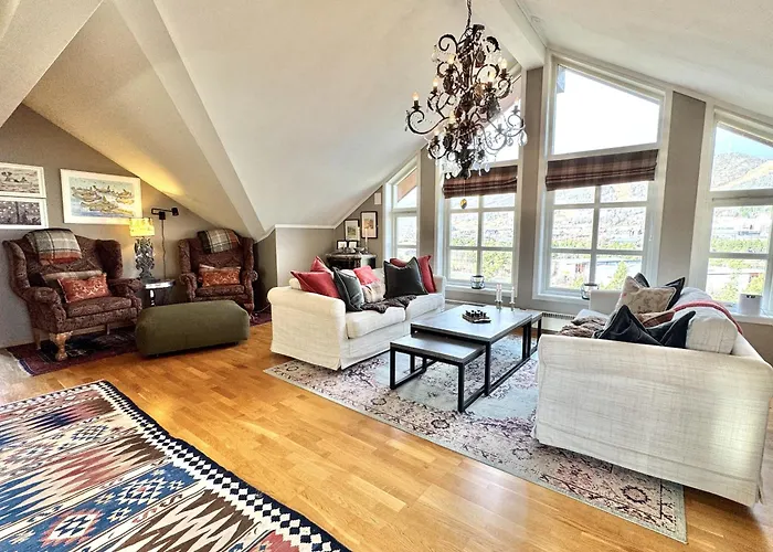 Spacious And Beautiful In Geilo, Mountain Retreat With View! 아파트
