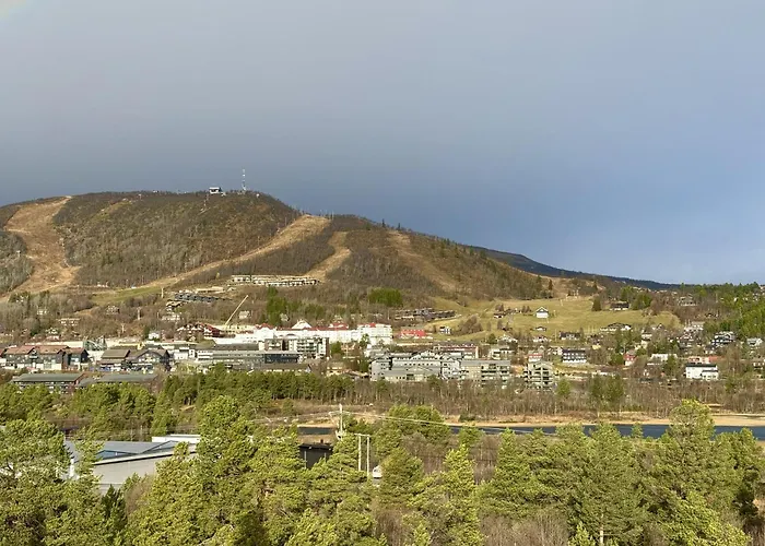 Spacious And Beautiful In Geilo, Mountain Retreat With View!